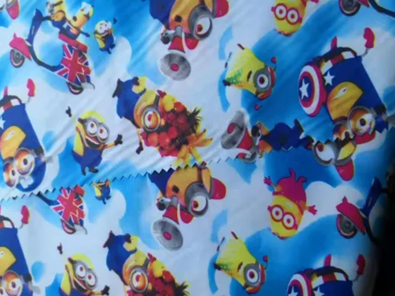 ผ้าแพรแข็งพิมพ์ลาย PVC เคลือบโพลีเอสเตอร์ 100% สำหรับเสื้อกันฝน/กระเป๋า